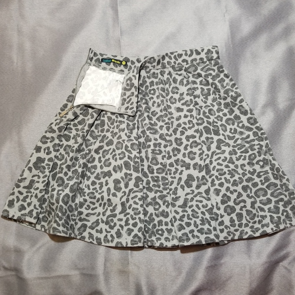 Befree basic XS skirt - Picture 2 of 4
